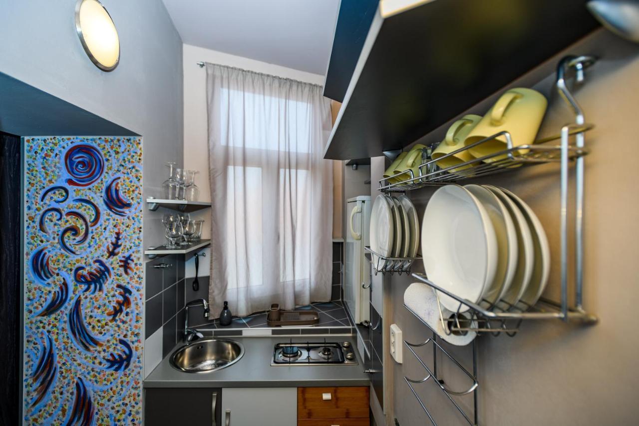 Lupino'S Gallery Apartment - Old Town Zadar Extérieur photo