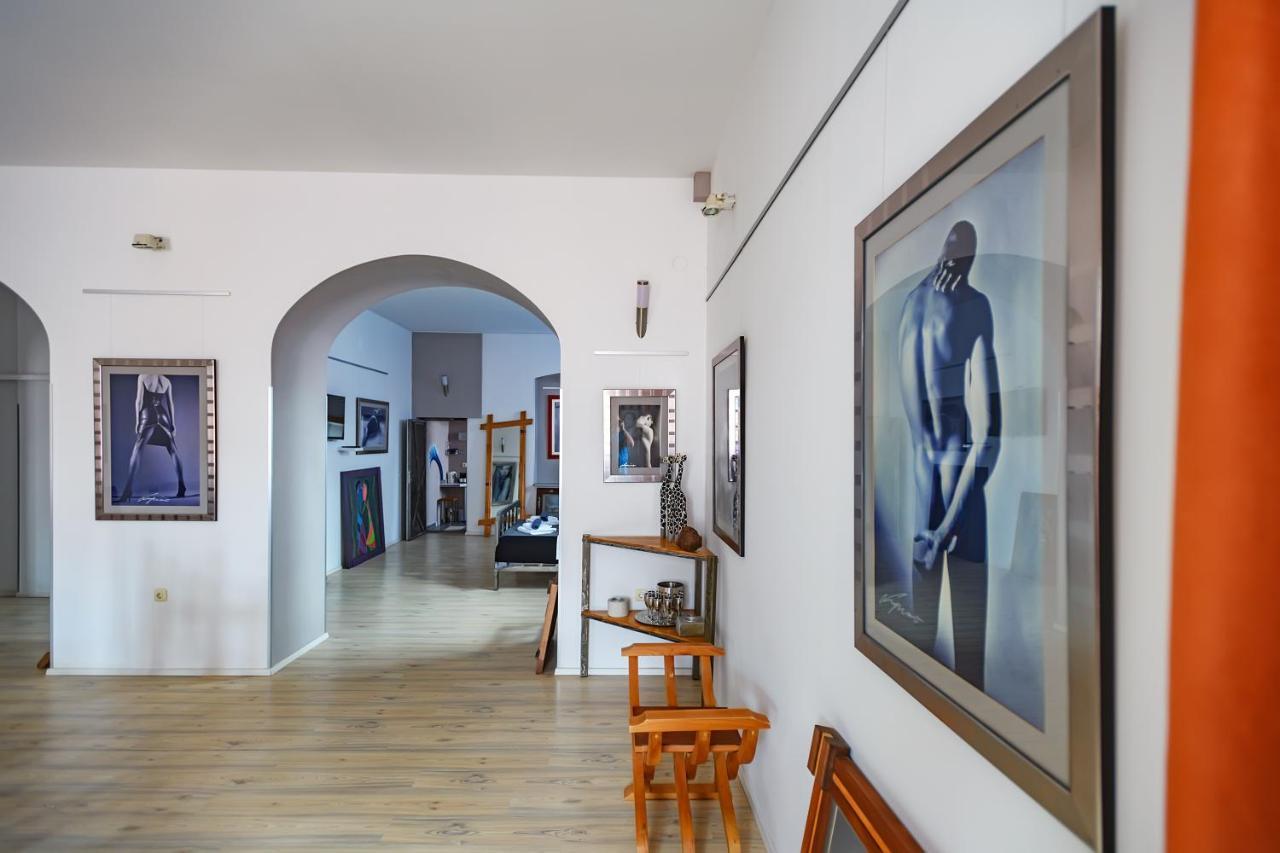 Lupino'S Gallery Apartment - Old Town Zadar Extérieur photo