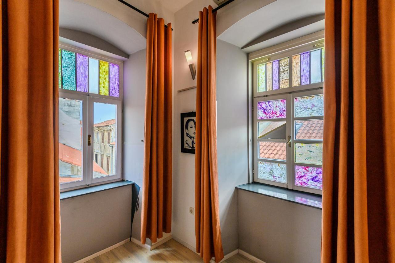 Lupino'S Gallery Apartment - Old Town Zadar Extérieur photo