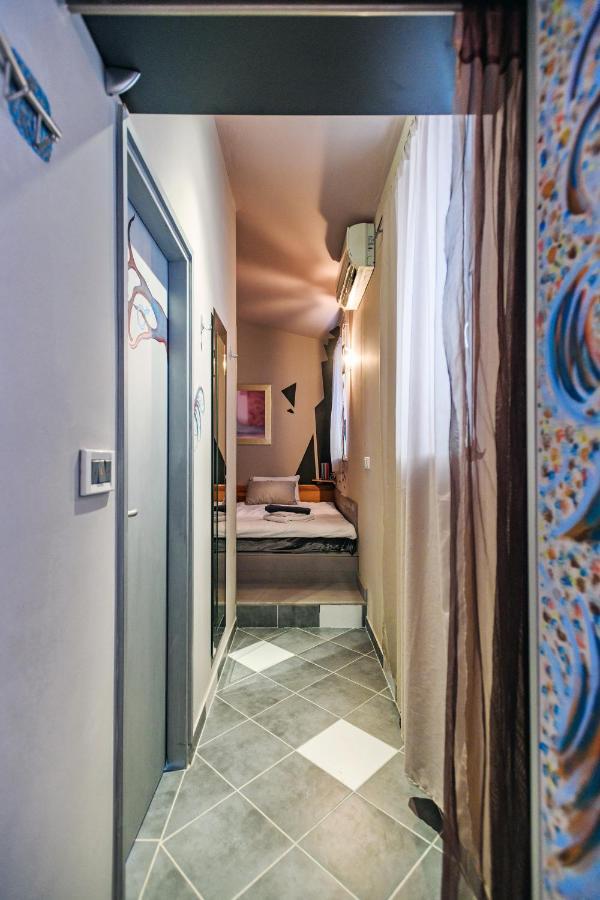 Lupino'S Gallery Apartment - Old Town Zadar Extérieur photo