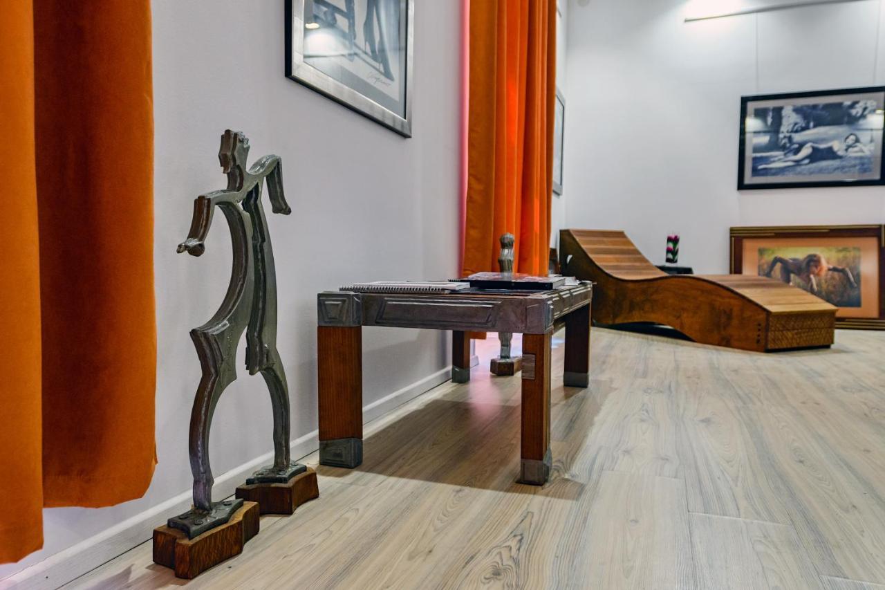 Lupino'S Gallery Apartment - Old Town Zadar Extérieur photo